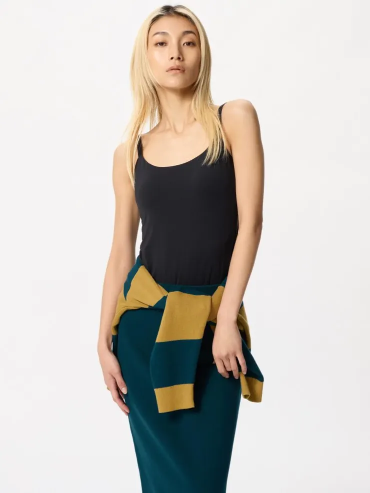 ▲473976 女裝 AIRism BRATOP細肩帶背心 #09 NT$790 1003-1009期間限定價格NT$590