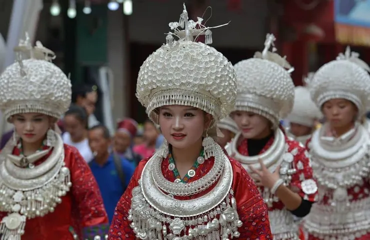 苗族銀飾@Hi China/Youtube