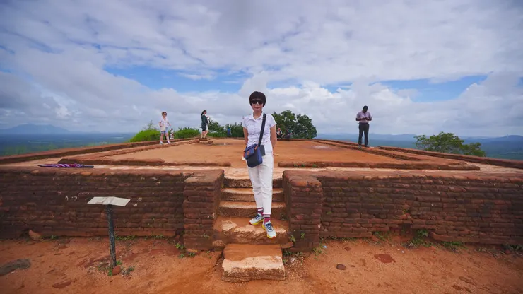 剛剛的登頂N+1階換別人登上去了