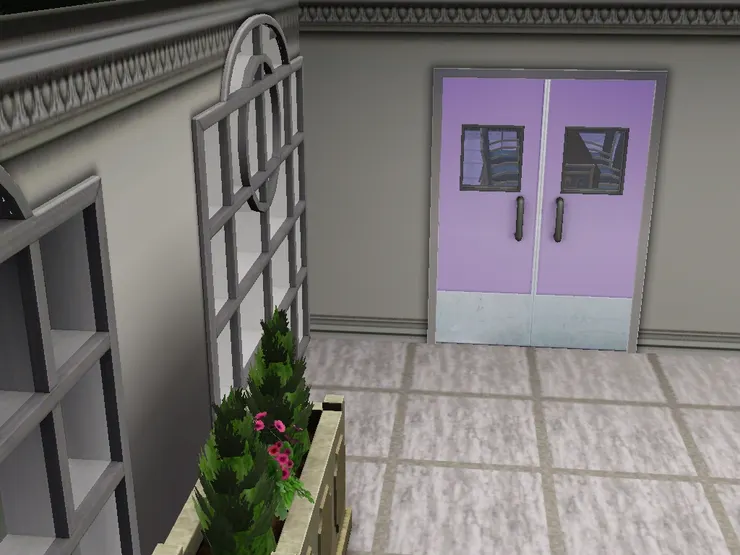 我也喜歡這粉紫色的門，給這角落多點生氣。