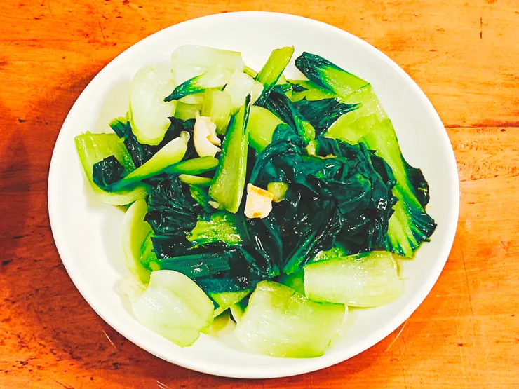 快炒青江菜                                                                       梵靈乾坤工作室提供