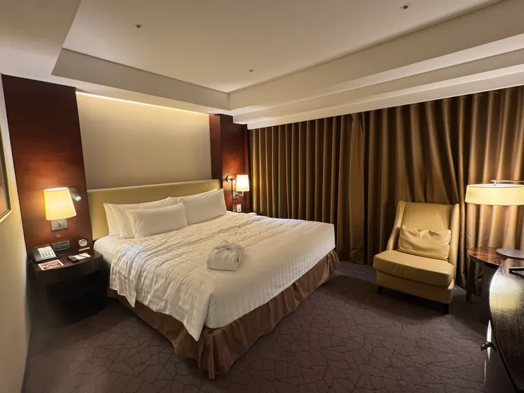 一人獨享的大床😍，我太幸福了