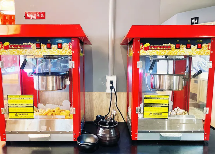 桃園火鍋店推薦：大滿貫功夫鍋自助區爆米花機器特寫