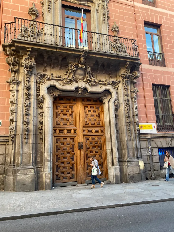 看到很美的木門