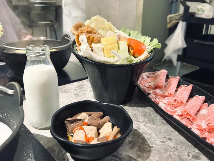 某日的中餐火鍋