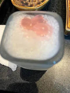 要知道心想事成的運作法則就是，只要認為許願者值得擁有，已經擁有，宇宙就會幫許願者去執行，不管以如何的方式。甚至在數年後搬到一個新的地方，才出現買房的時機也說不定。在目前的區域不需要，或許在之後的區域就需要並出現購買機會了。