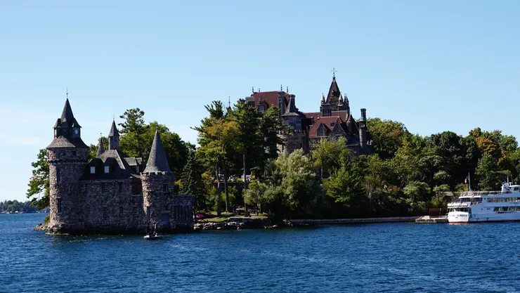 富豪表達對妻子的愛直接送一座島