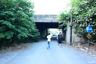 往過溝方向拍&nbsp;