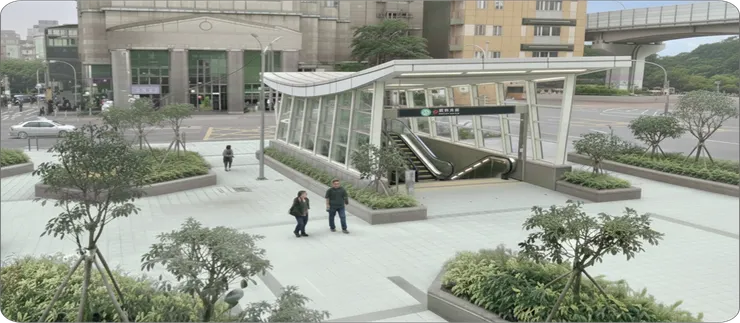 中和光復線秀朗橋站出入口示意圖