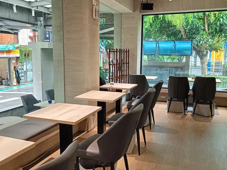 湛盧咖啡台大店全新改裝
