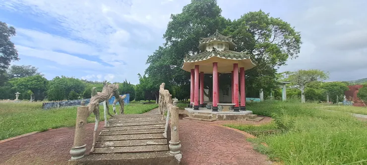 小涼亭與小橋