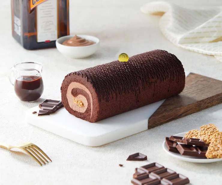 圖說：必吃的人氣甜點黑絲綢巧克力蛋糕，使用濃醇巧克力搭配榛果醬，與白巧克力爆米花增添口感，層次驚艷！（資料來源：LADY KELLY）