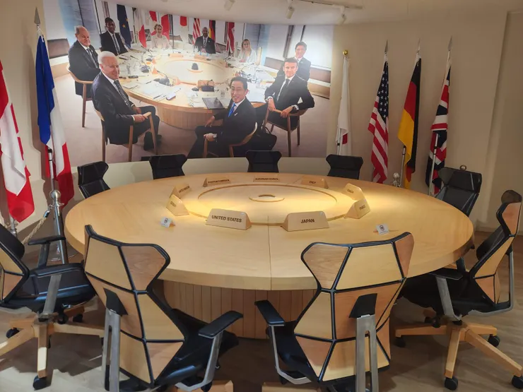 G7 峰會的圓桌