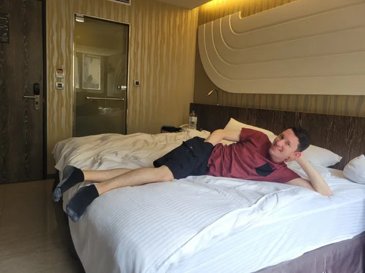 看他回飯店後一臉得意的樣子,實在是很羨慕啊!