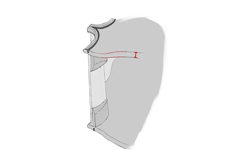這張圖展示了小提琴的剖面，讓大家看厚度的變化，而紅色標示的部分顯示了反曲的位置。（圖：感謝強者朋友哆啦提供！）