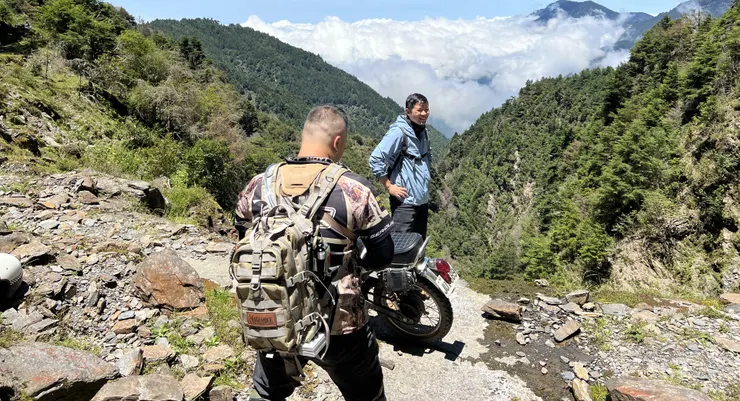 郡大林道33K大崩壁