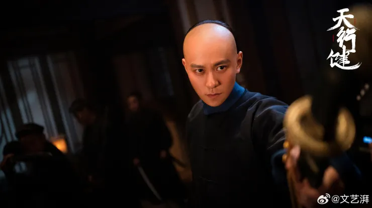 伊爾根覺羅·穆青