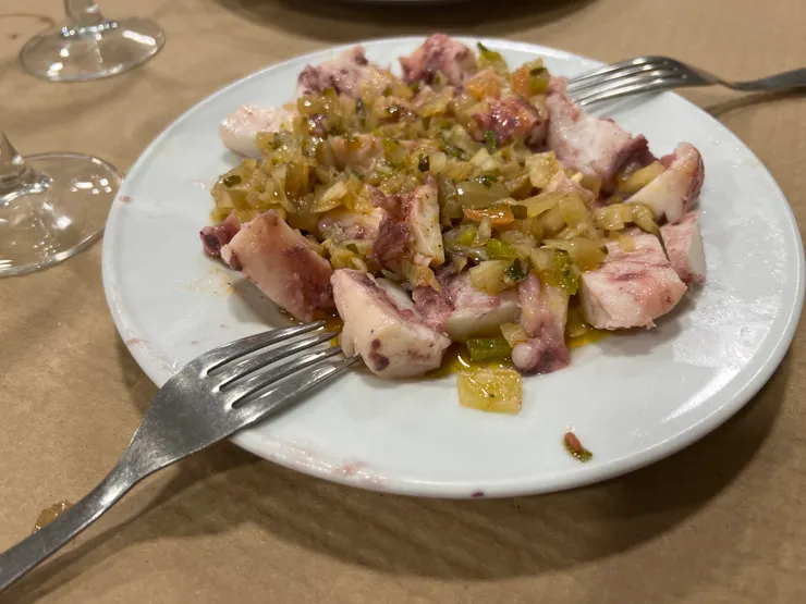 章魚沙拉，我們很愛，是我們此行最喜歡的一道章魚料理。