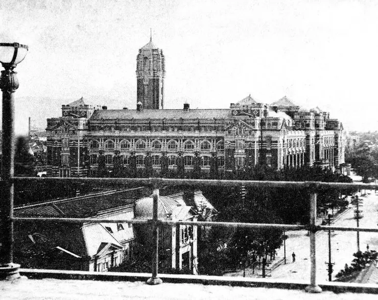 日治時期，從菊元百貨店遠眺臺灣總督府