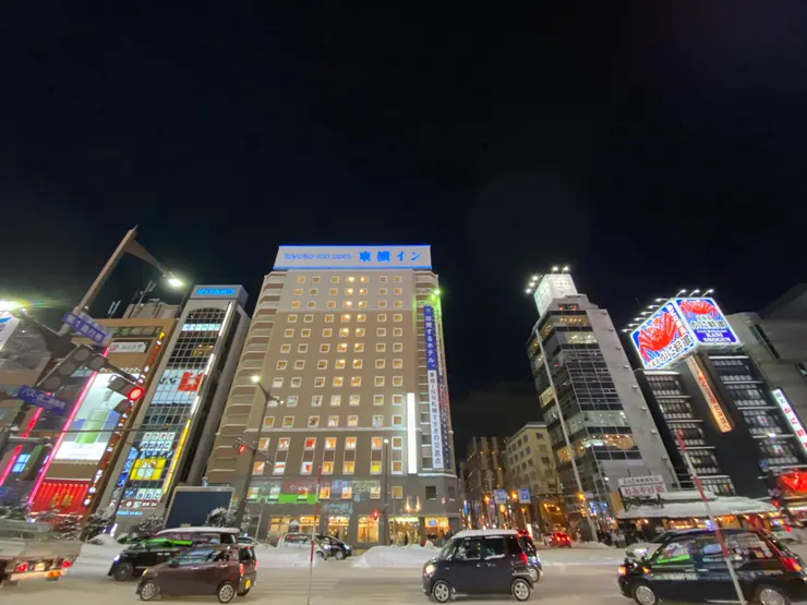 東橫INN薄野十字路口，據說是北海道最難定的東橫INN