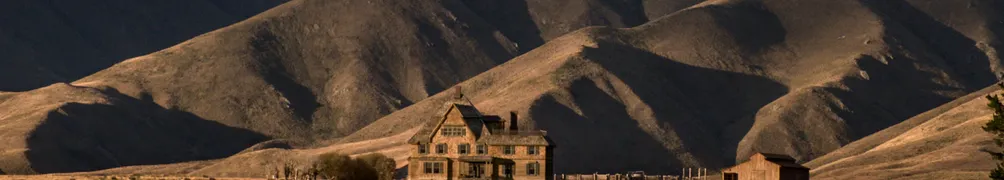 賽黑黑曬曬字的沙龍