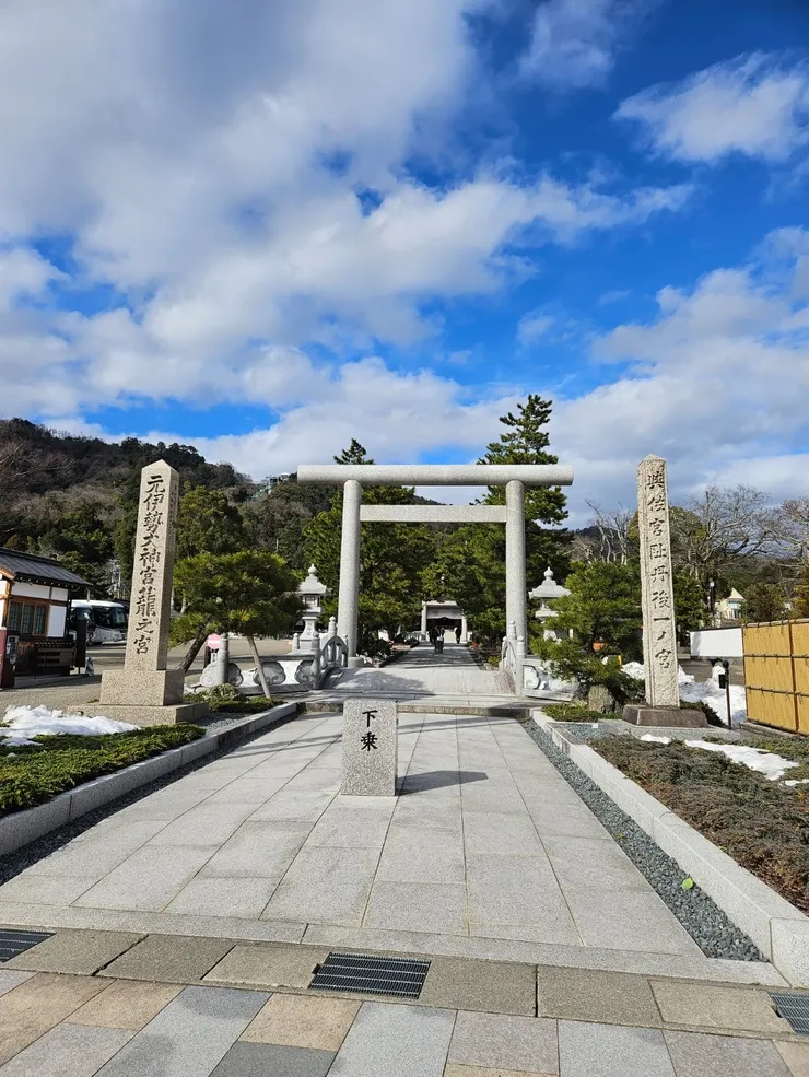 氣勢磅礡的門口