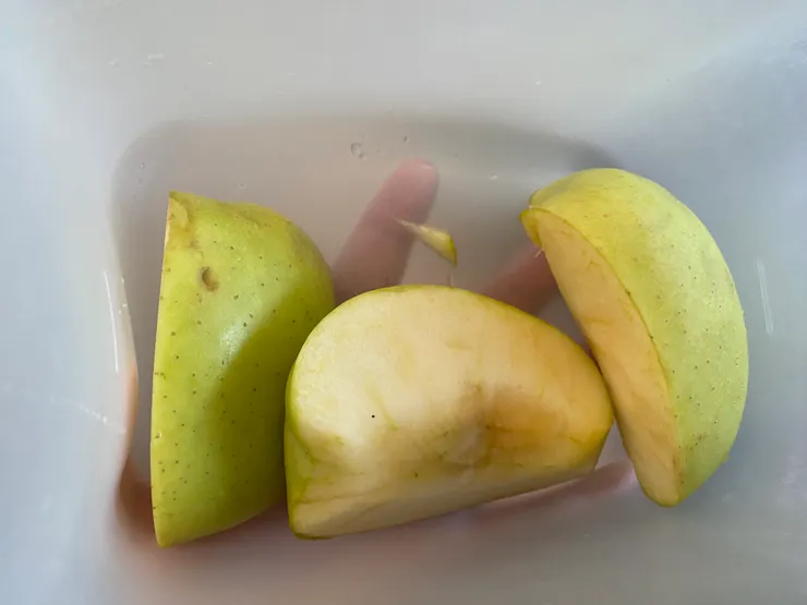 超市買的青蘋果，很不錯👌🏻