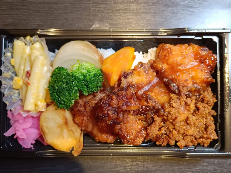 北海道盛產各樣食材，便當裡每樣都好吃