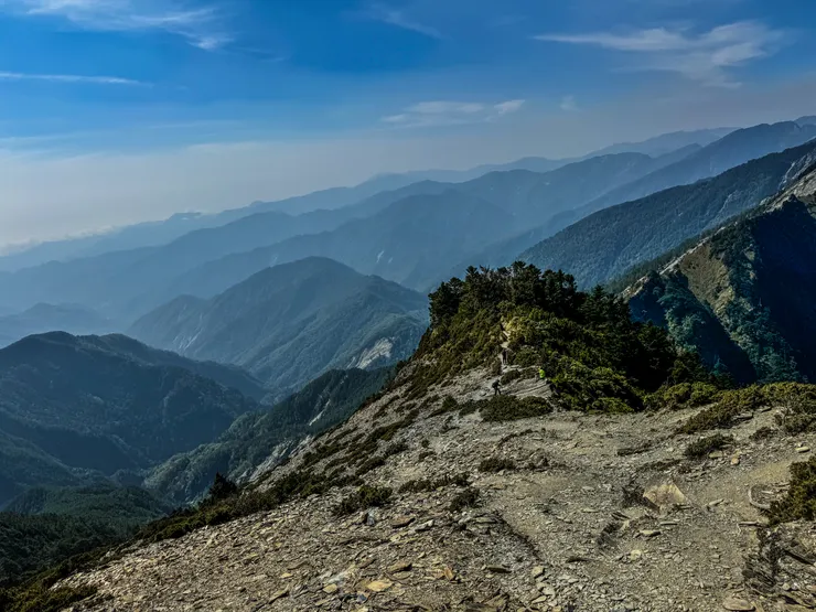 10:23下山。