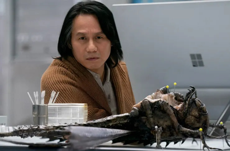 2022年侏羅紀世界：統霸天下、基因技術專家 亨利·吳 博士 (黃榮亮 飾演)