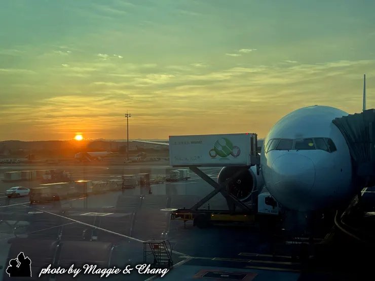 桃園機場日出