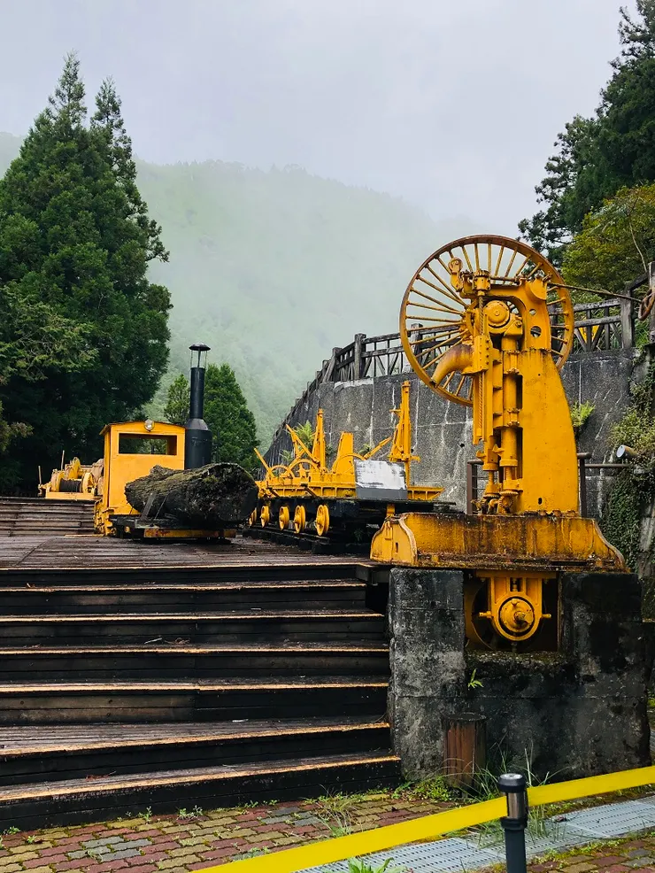 售票口附近的 「林業機具展示區  」