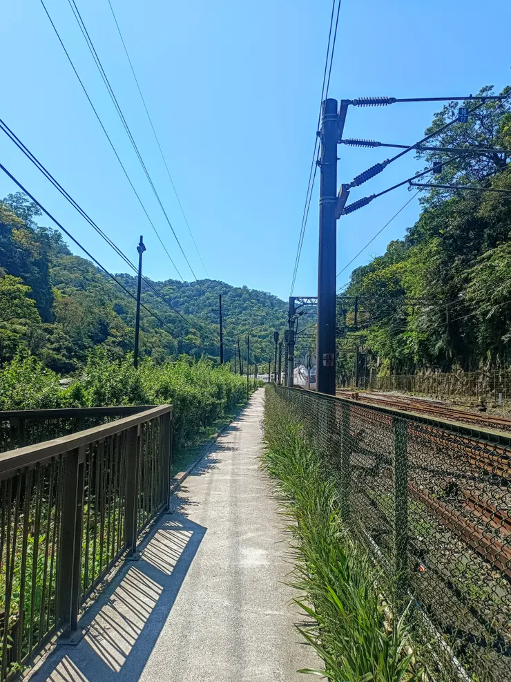 【雙北遊】三貂嶺瀑布步道走到猴硐｜中坑古道×柴寮古道  猴硐