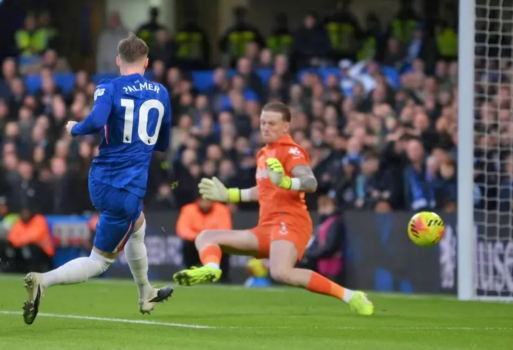 龐馬抽射破網助車路士領先1:0