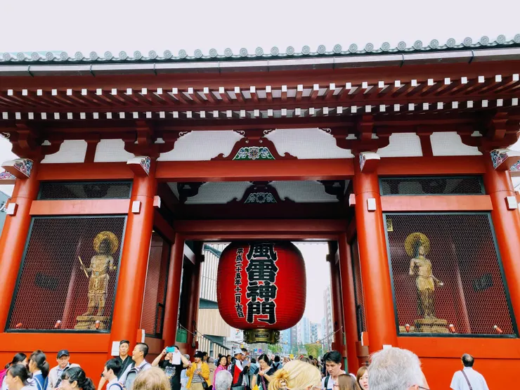 雷門的背後寫的是風雷門