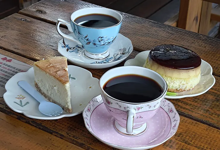 熱咖啡及蛋糕下午茶