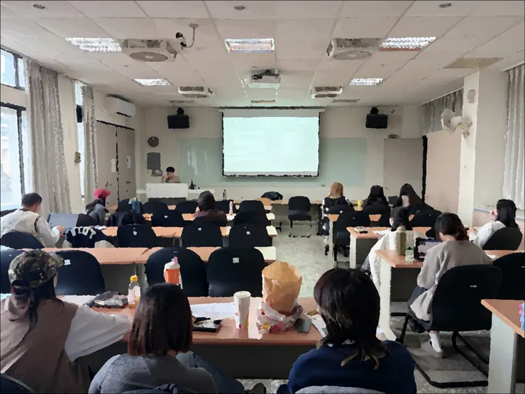 學科板書教學知能工作坊：板書觀念講解、寫字基本功（罐子老師的寫字教室，2025）