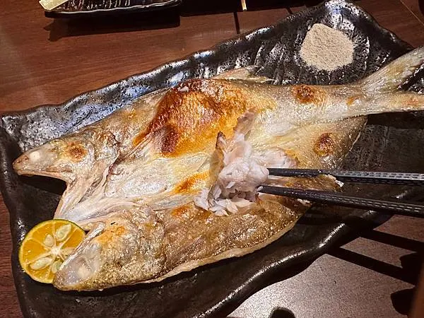 【士林美食】大村武串燒居酒屋-路邊的日式恣意小角落。士林美食