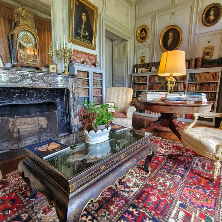 【約16：30抵達令人驚艷的布歇爾城堡民宿，在主建築大廳CHECK IN。】