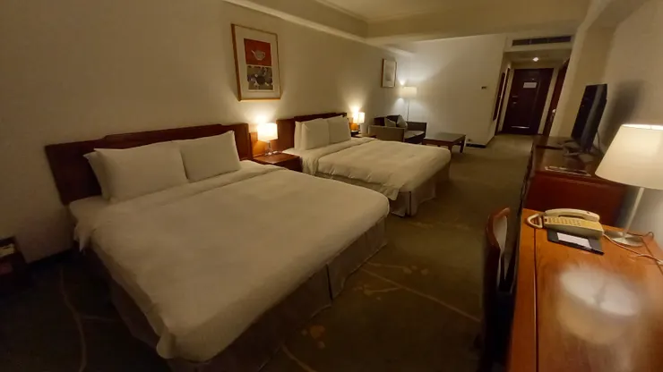 謝謝台中福華大飯店幫我和老爸升等房型!我的報恩就是在部落格幫貴飯店說好話!