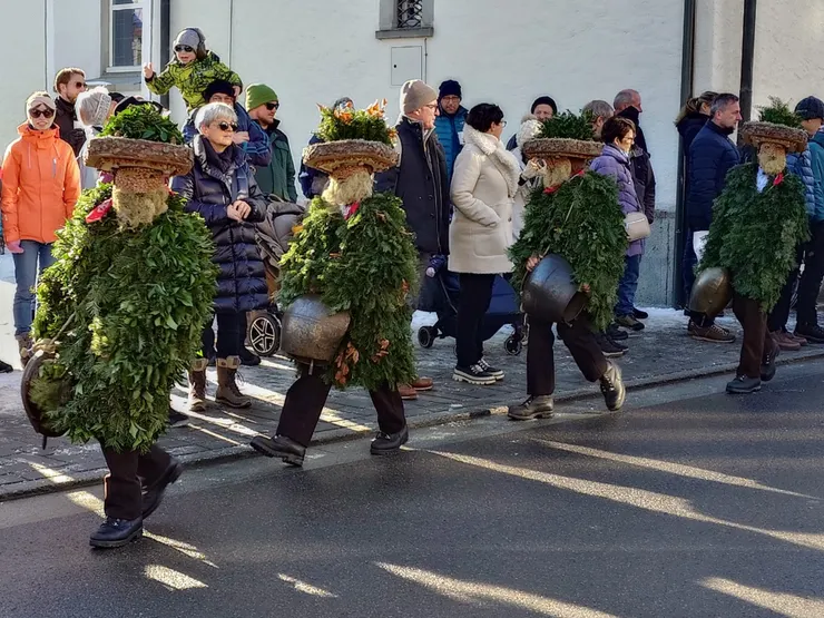 兒童版美麗醜陋除夕老人正準備前往下一個地點。(攝影/陳宜彣)