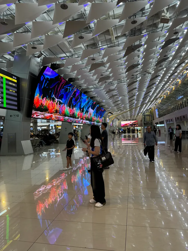 明亮的金浦機場國內線