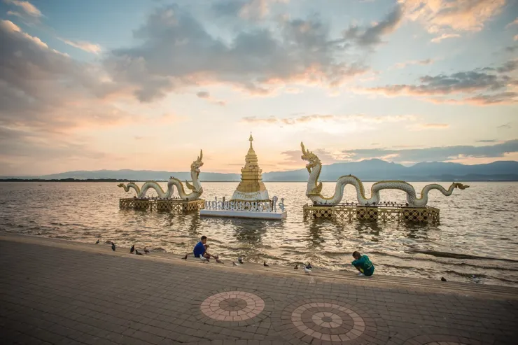 【帕堯府】帕堯湖（กว๊านพะเยา / Phayao Lake），圖片取自 ปักหมุดเมืองไทย