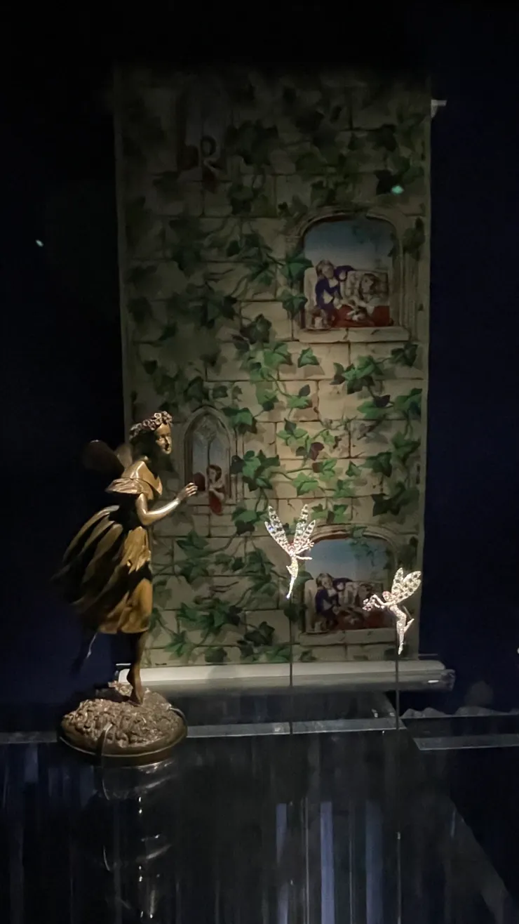 三個展品都是仙女