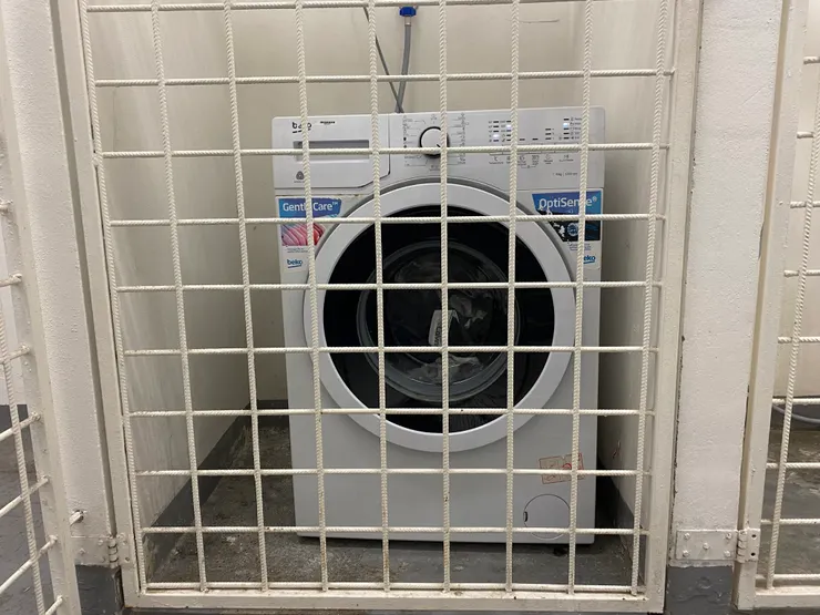 監獄式洗衣
