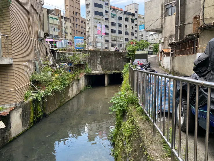 羅斯福路五段97巷口萬盛溪明渠