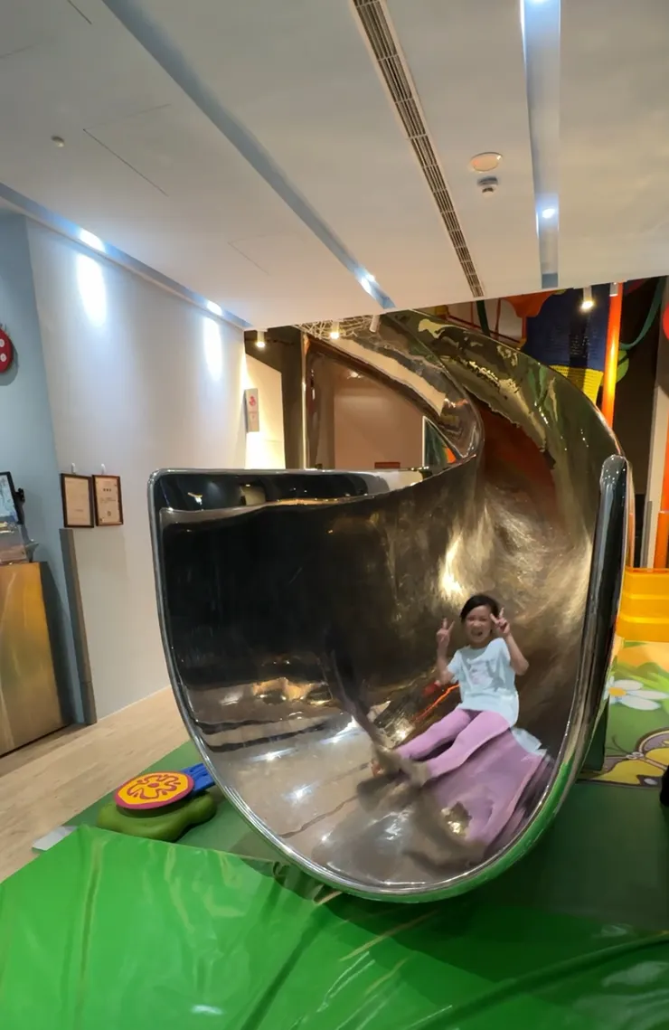 屠龍成功來個勝利的燦笑✌️