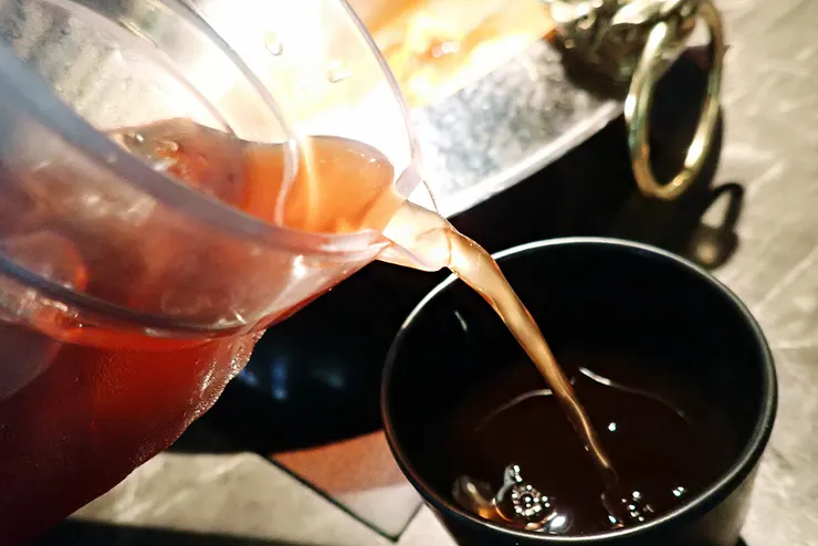 內湖火鍋推薦│柳記螺螄粉火鍋，訂位即送海鮮，當月壽星滿額霸氣贈送海鮮塔