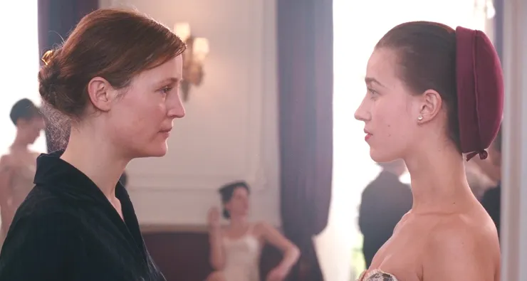 Alma向地位崇高的公主（Reynolds的客戶）宣示主權