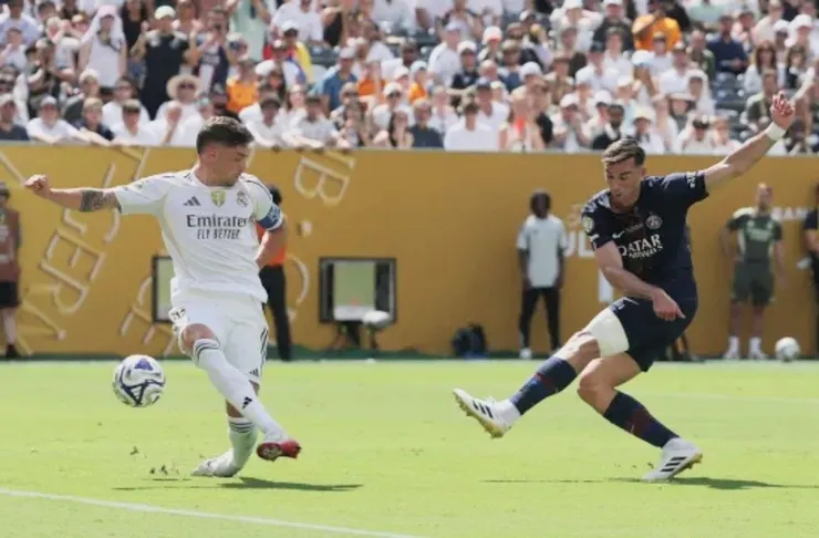 法比安路易斯梅開二度助巴黎聖日耳門領先3:0